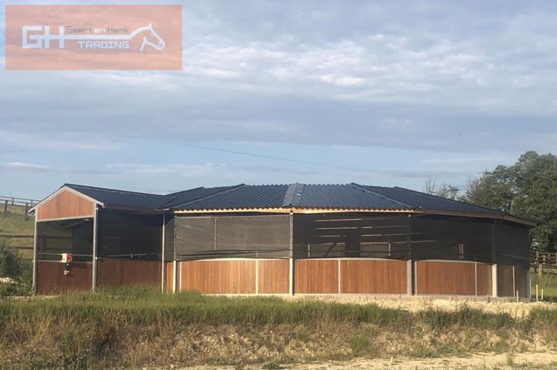 Tak til Horsewalker med vegger